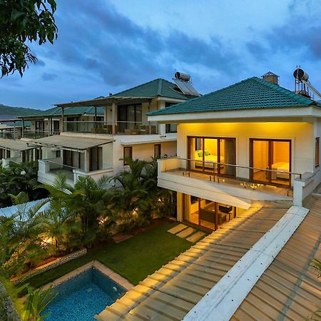 Elivaas 3 Bhk With Pvt Pool - Azalea Villa ชิโวลิม ภายนอก รูปภาพ