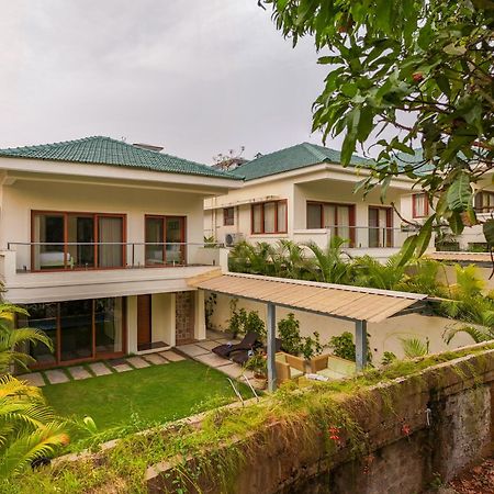 Elivaas 3 Bhk With Pvt Pool - Azalea Villa ชิโวลิม ภายนอก รูปภาพ
