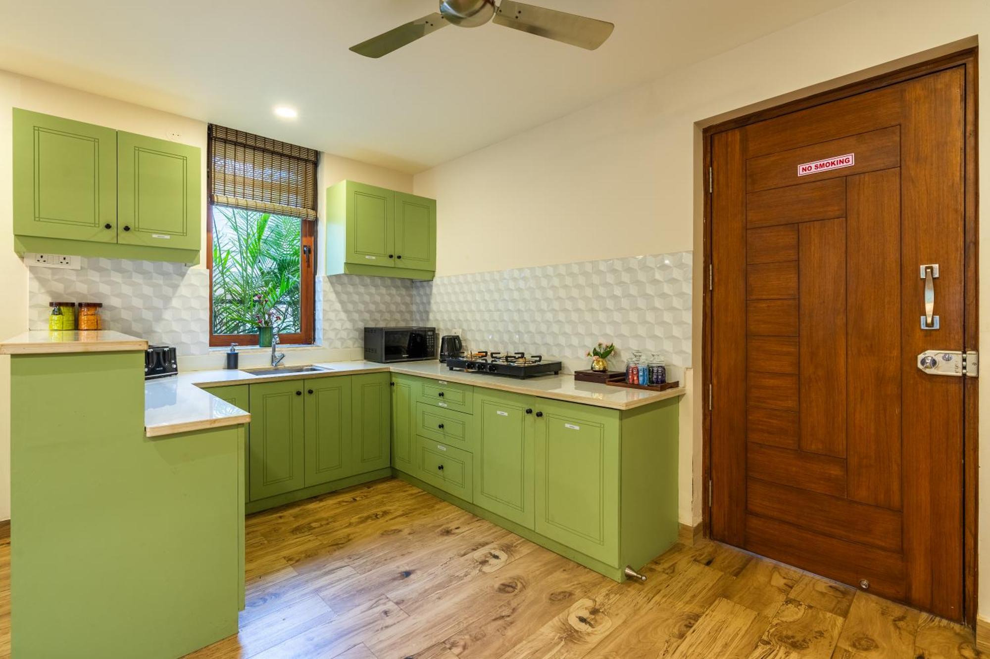 Elivaas 3 Bhk With Pvt Pool - Azalea Villa ชิโวลิม ภายนอก รูปภาพ