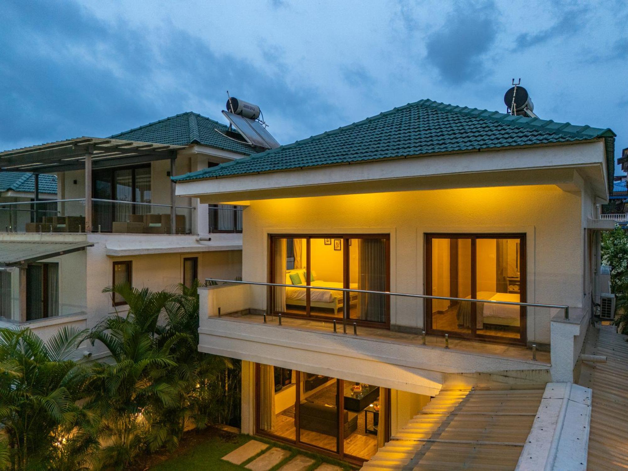 Elivaas 3 Bhk With Pvt Pool - Azalea Villa ชิโวลิม ภายนอก รูปภาพ