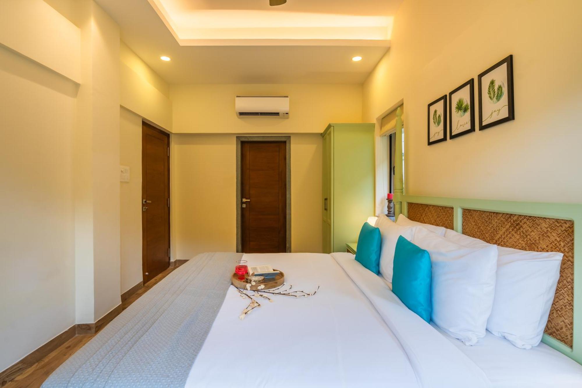 Elivaas 3 Bhk With Pvt Pool - Azalea Villa ชิโวลิม ภายนอก รูปภาพ