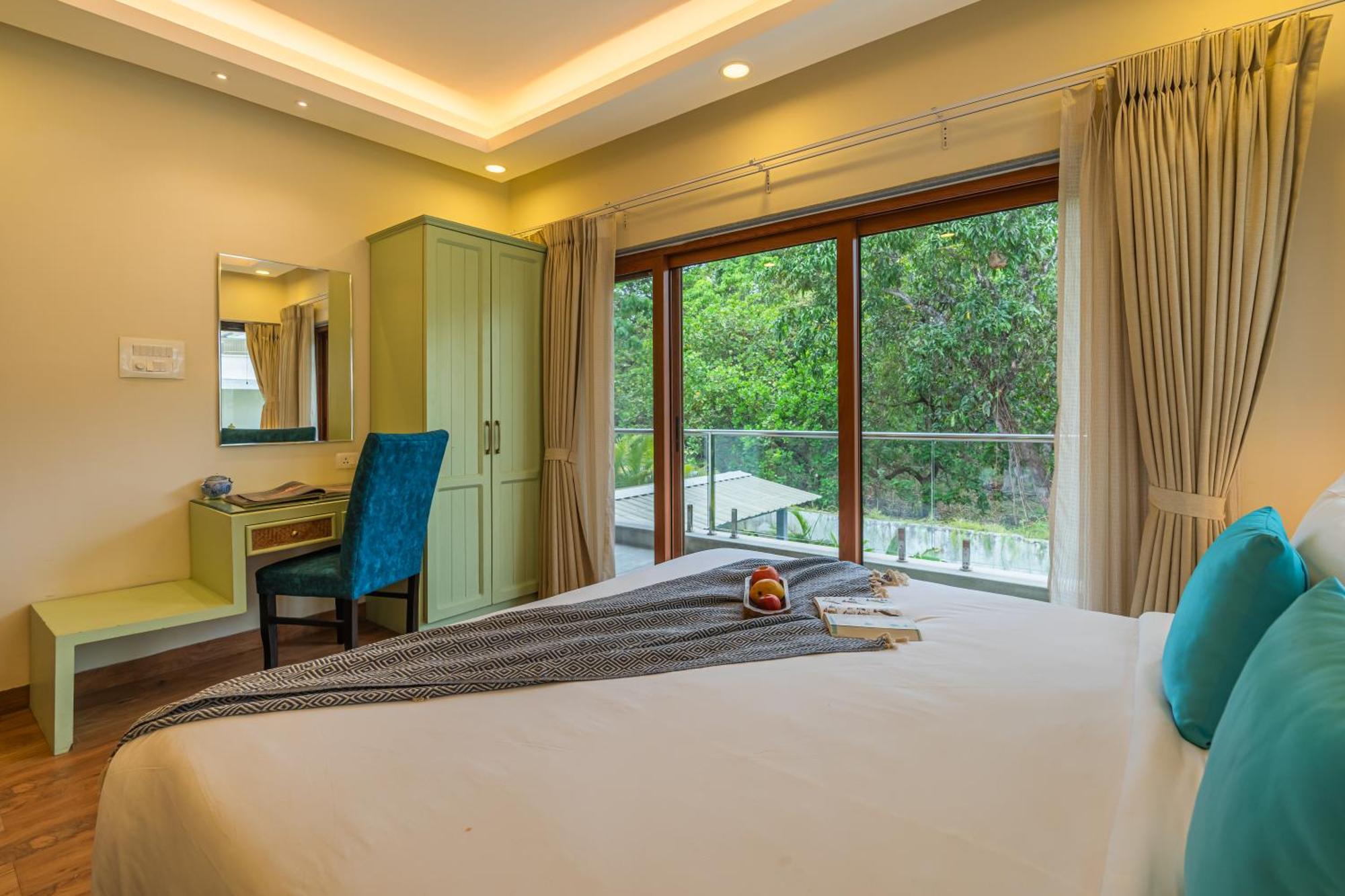 Elivaas 3 Bhk With Pvt Pool - Azalea Villa ชิโวลิม ภายนอก รูปภาพ