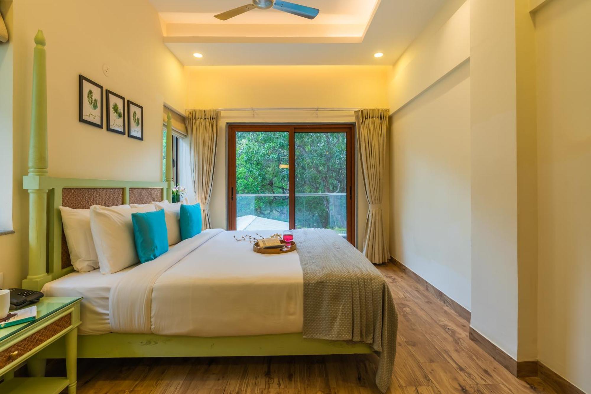 Elivaas 3 Bhk With Pvt Pool - Azalea Villa ชิโวลิม ภายนอก รูปภาพ