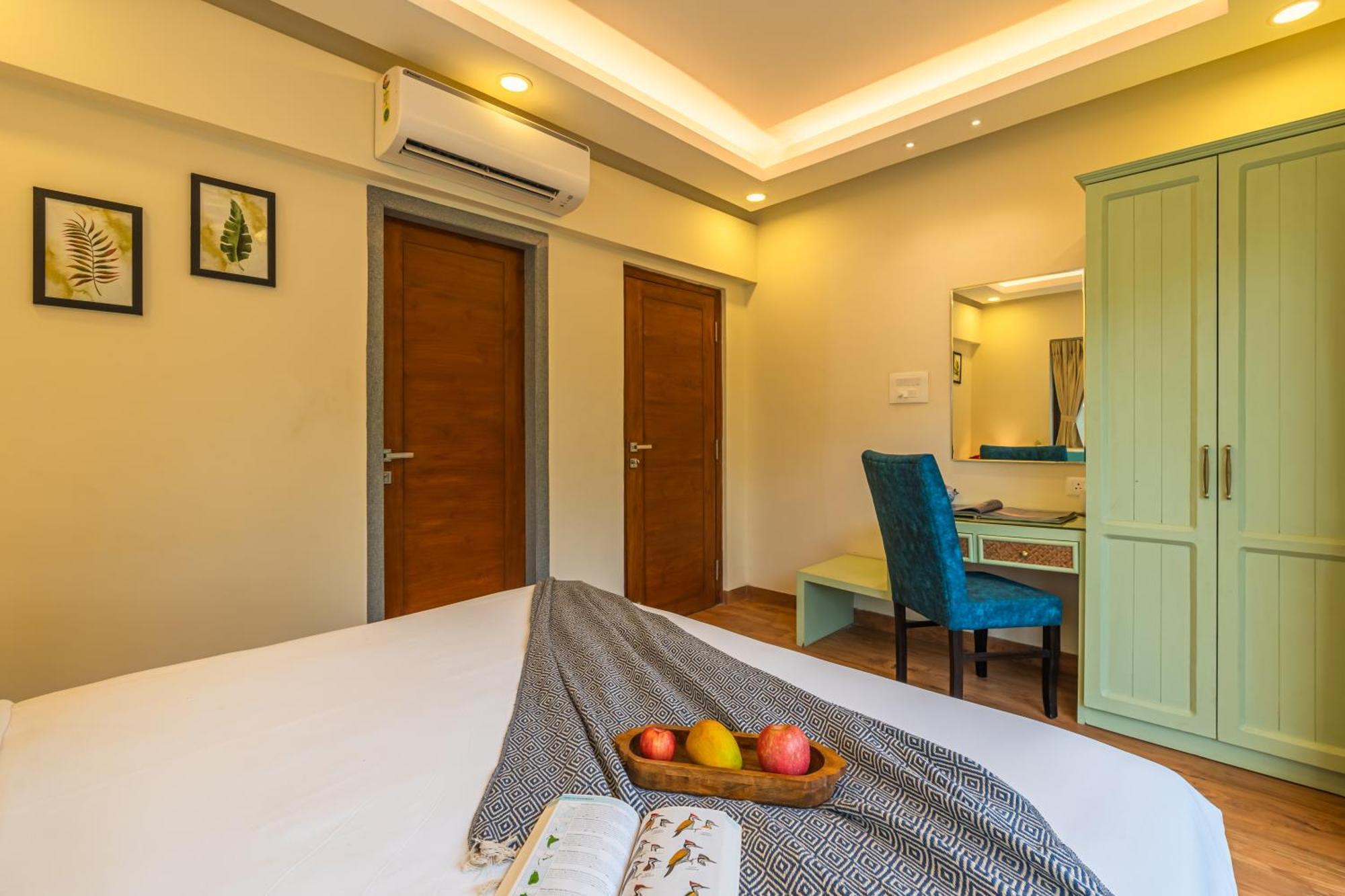 Elivaas 3 Bhk With Pvt Pool - Azalea Villa ชิโวลิม ภายนอก รูปภาพ