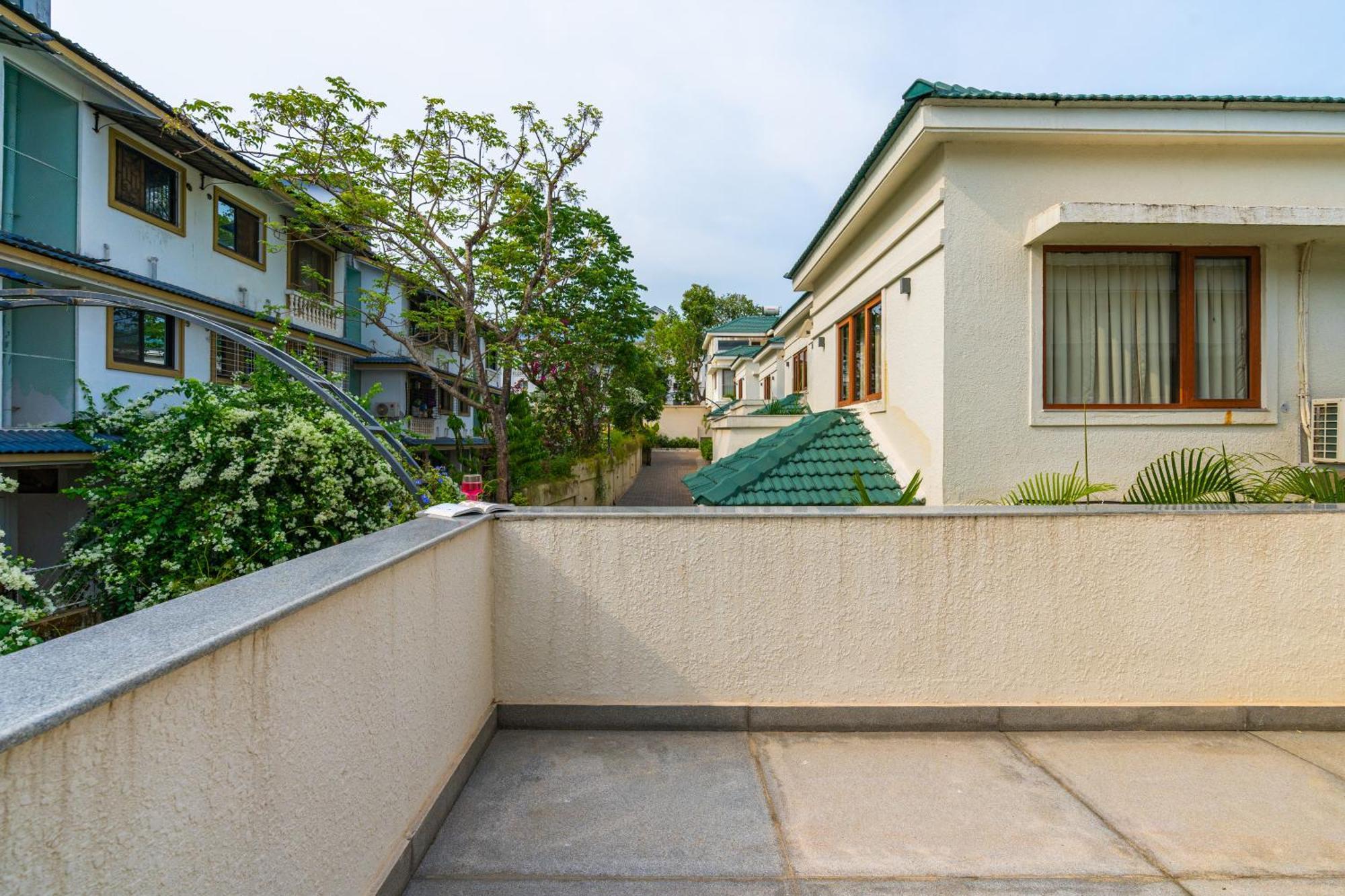 Elivaas 3 Bhk With Pvt Pool - Azalea Villa ชิโวลิม ภายนอก รูปภาพ