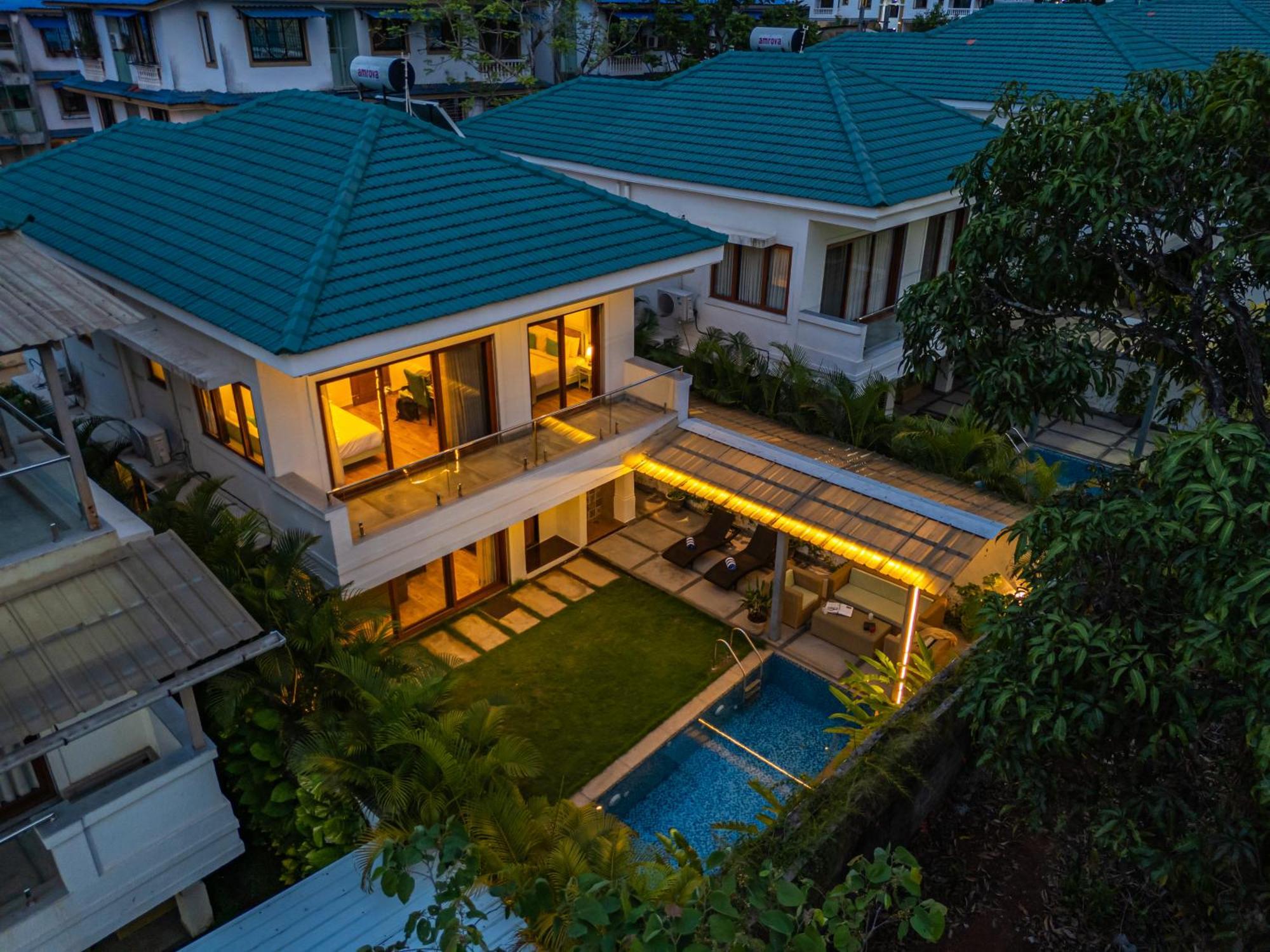 Elivaas 3 Bhk With Pvt Pool - Azalea Villa ชิโวลิม ภายนอก รูปภาพ